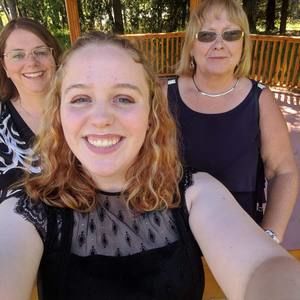 Meet your Posher, Glenda